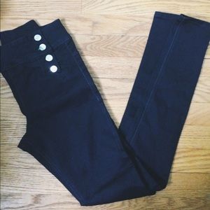Delia's high waisted button jeans