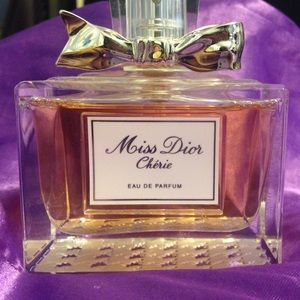 Miss Dior Cherie Perfume