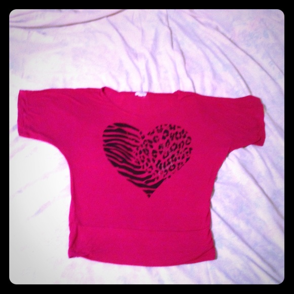 Zenana Outfitters Dolman Heart Top