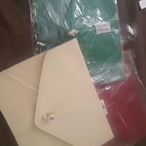 SALE!!!! 1/2 Transparent Skull Clutch