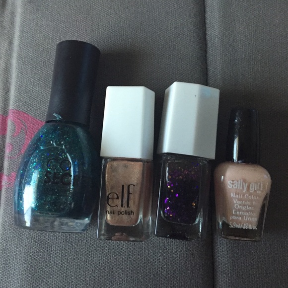 Bundle of four nail polish
