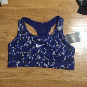 Bran new nike sports bra!
