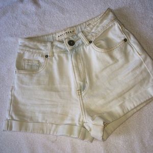 High Wasted Shorts