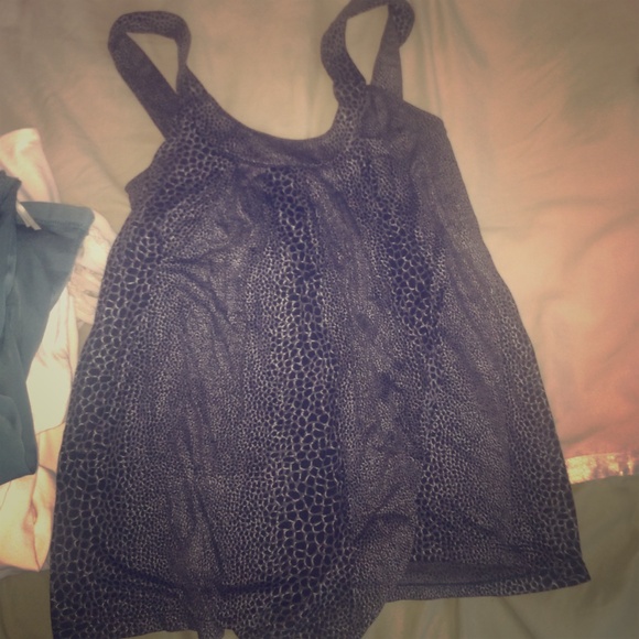 grey black and white express tank