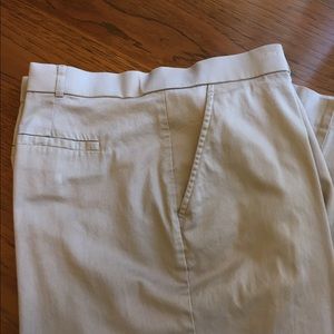 Khaki capris ON HOLD FOR DEBBIE