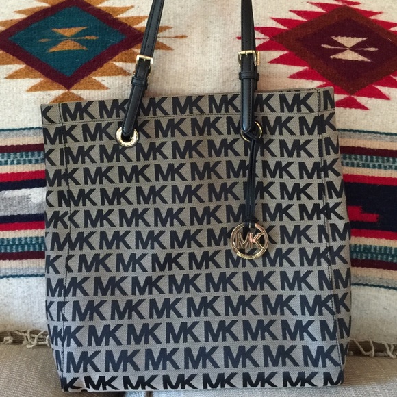 Michael Kors large tote purse