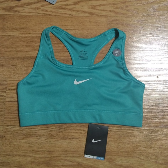 Bran new nike sports bra!