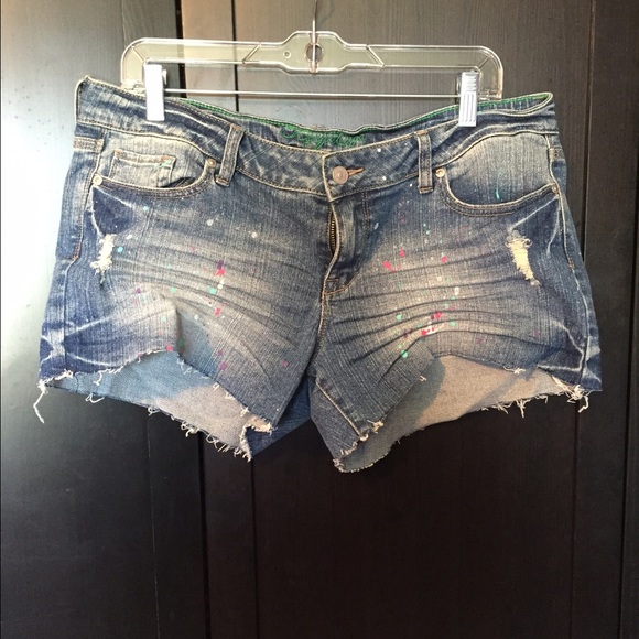 Delia's paint splattered jean shorts