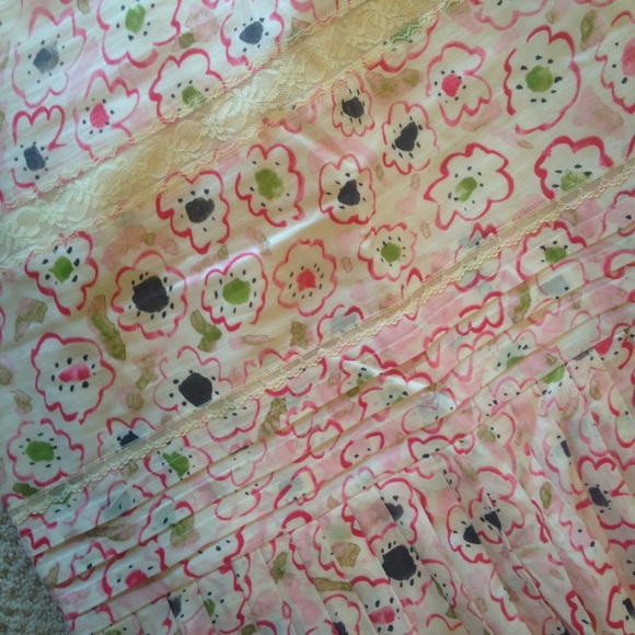 Tibi pink floral print skirt, size 6 - Picture 3 of 4