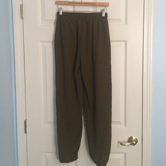 Cute pants! - Picture 3 of 3