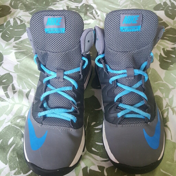 Boys Nike hi-top shoes