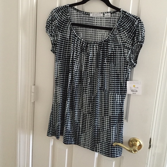 Top with key hole