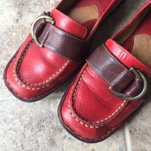 Red Born Women's Flats