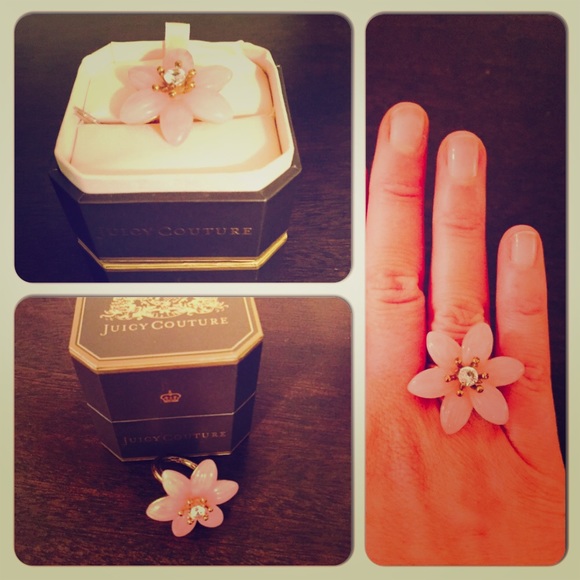 Juicy Couture Flower Ring