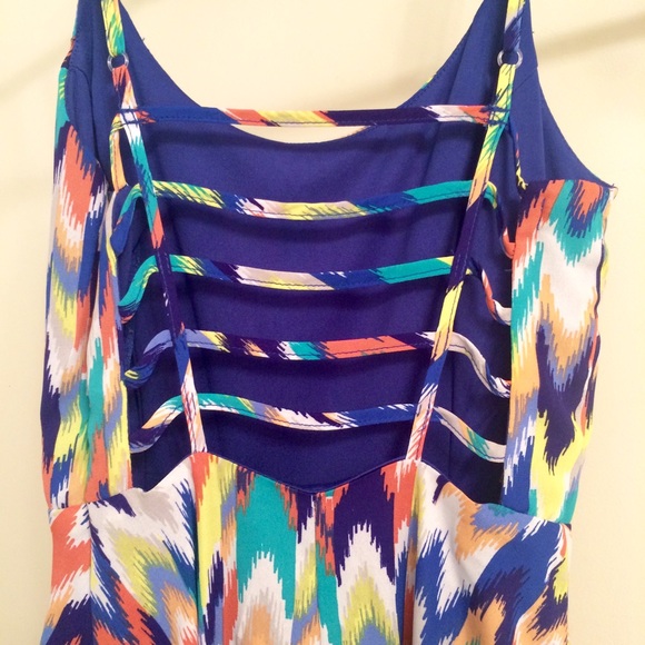 ️SOLD IN BUNDLE Nordstrom open back dress size XS - Picture 3 of 4