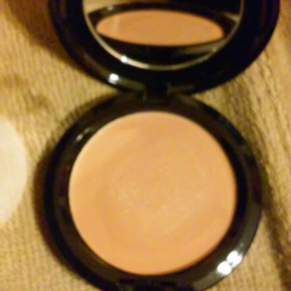 MAC - Picture 3 of 3