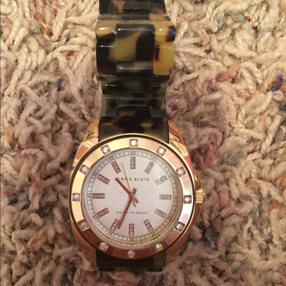 Got it as a gift and never wore it.