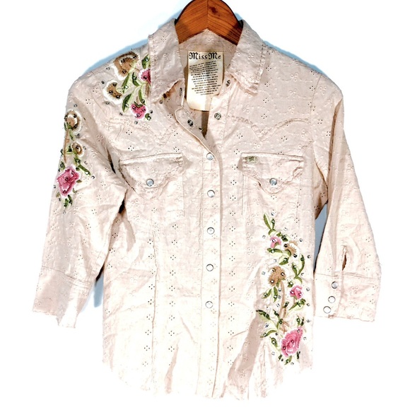 Miss Me Pretty Detailed Top