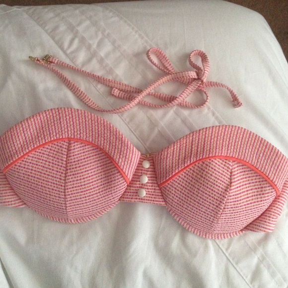 Adorable bikini top😻 - Picture 1 of 3