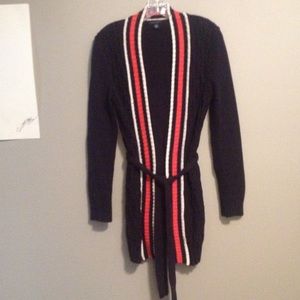 Navy Tommy Hilfiger sweater size M