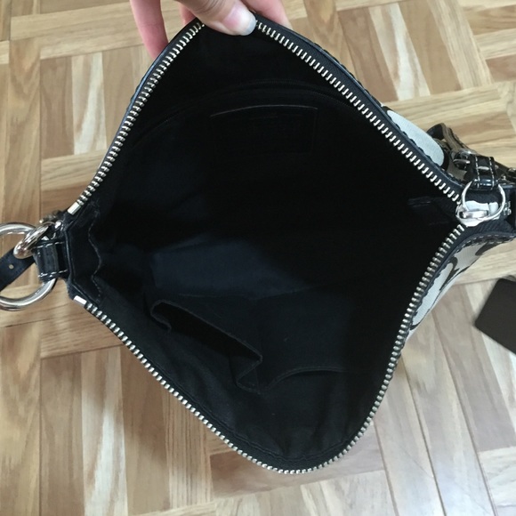 *Sold* Coach cross body bag - Picture 4 of 4