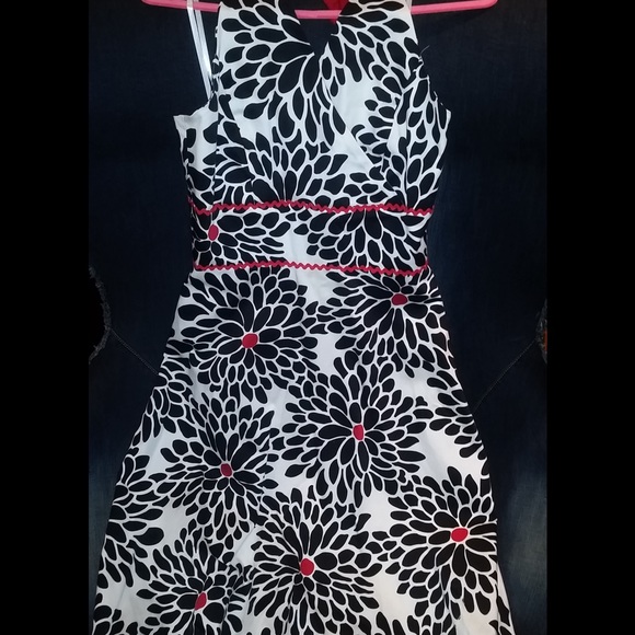 Crisp cotton Sundress! Jennifer Real designs .