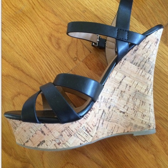 NWOT Black faux leather wedges