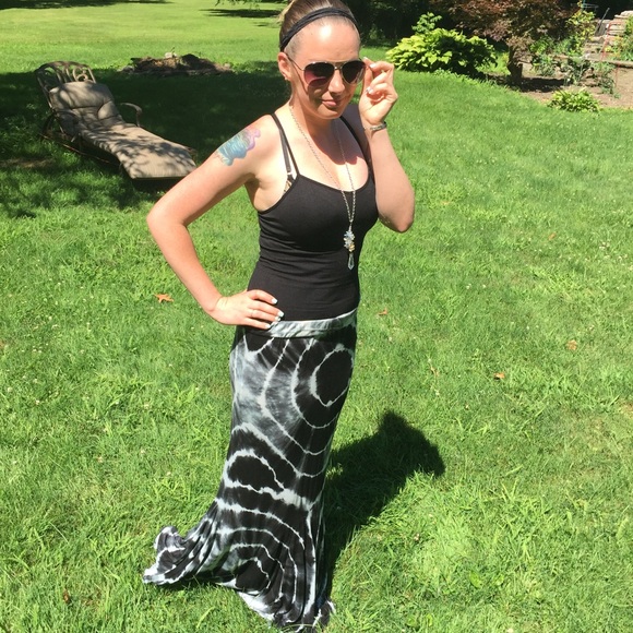 Tiedye flowy maxi skirt