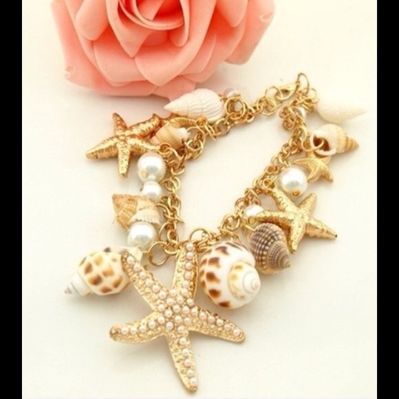 🎀🎀SALE - Beautiful Layered Bracelet - Picture 3 of 3