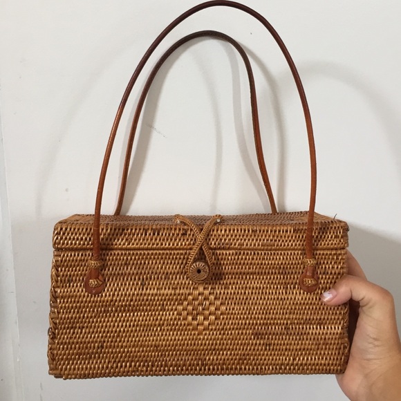 Wicker handbag