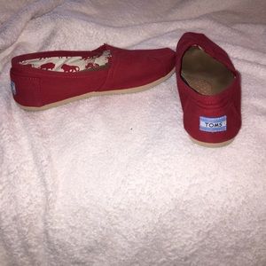 Red Toms