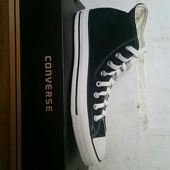 High top converse by chuck taylor