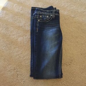 Sound girl miss me Jean look a likes