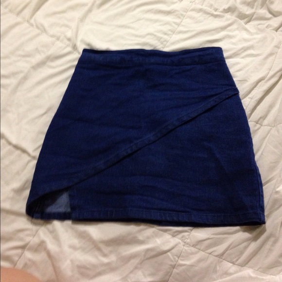 Brandy Melville Audrey skirt.