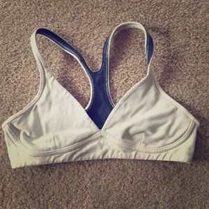 Lululemon sports Bra