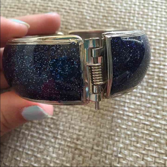 Sparkly bracelet - Picture 2 of 4