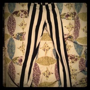 Black&white leggings!!!