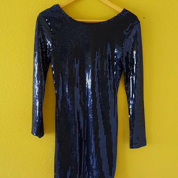 Blue sequins dress