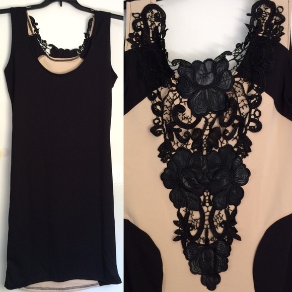🚫SOLD🚫Black Lace Bodycon Dress - Picture 3 of 4