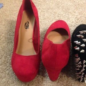 Red rue 21 shoes