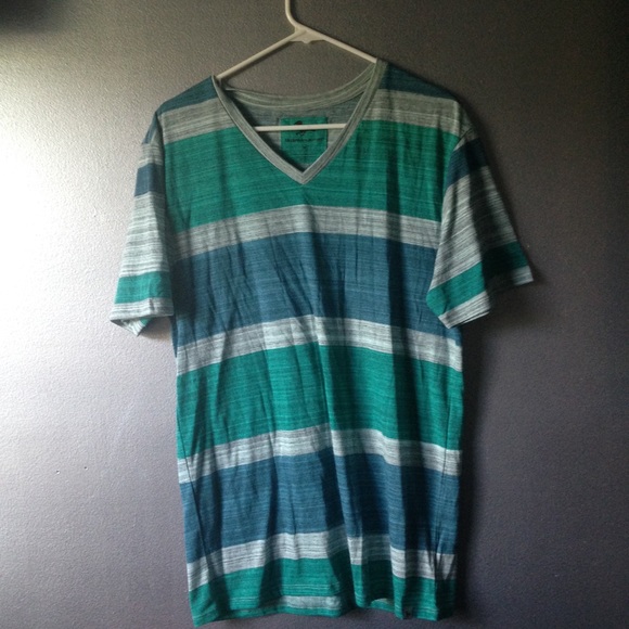 Short sleeve V-Neck Modern Amusement shirt - Picture 1 of 1