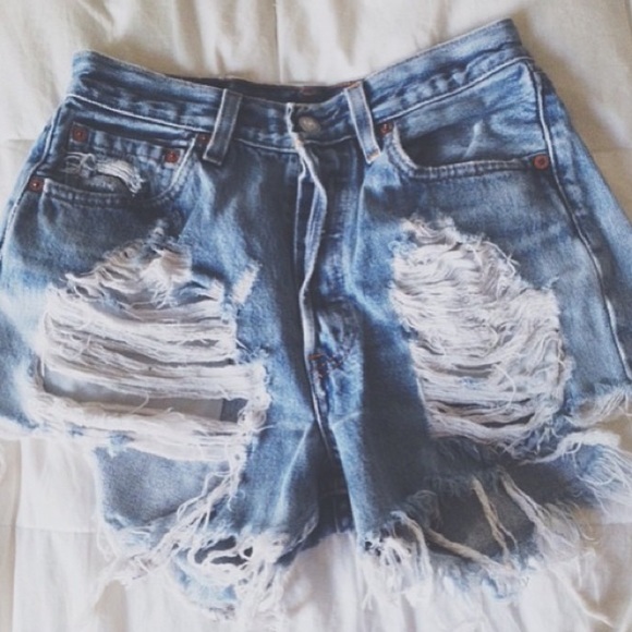 High waisted Levi's shorts