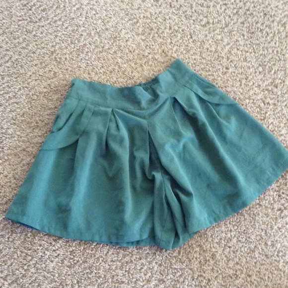 Wide leg flared shorts