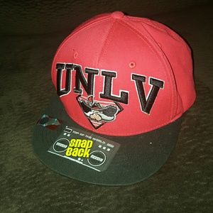 UNLV snap back