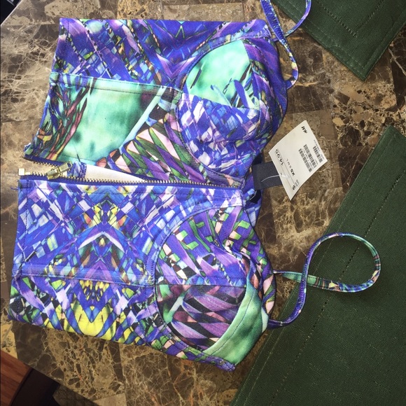 Top - Picture 4 of 4