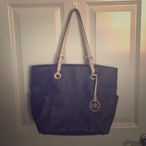 Michael Kors Jet Set Logo Tote