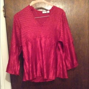 Red frilled 3/4 blouse