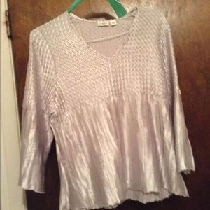 Silver 3/4 sleeve frilled blouse