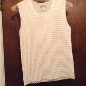 White frilled tank top