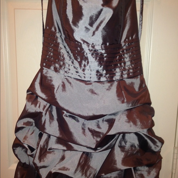 Gorgeous little silver shimmer cocktail dress. - Picture 2 of 2